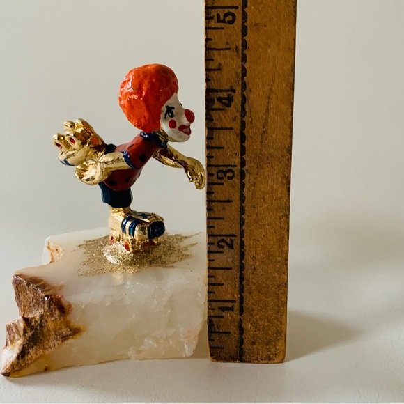 Clown figurine on marble base - Picture 8 of 8